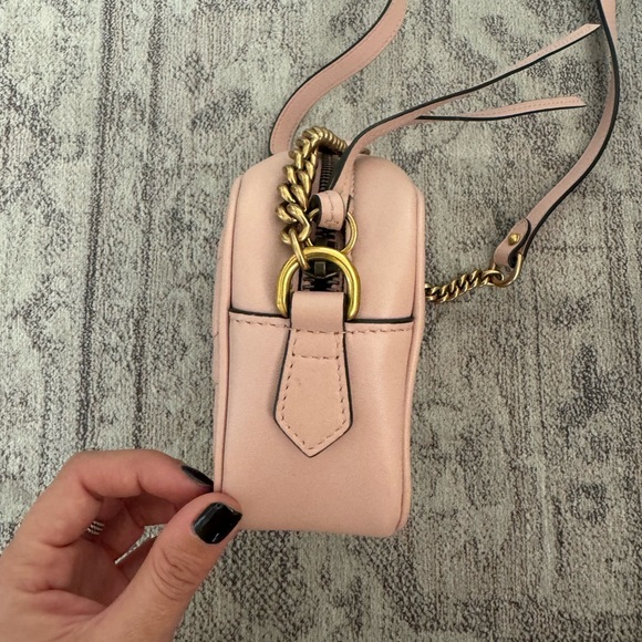 GG Marmont Mini Shoulder Bag - Picture 7 of 14